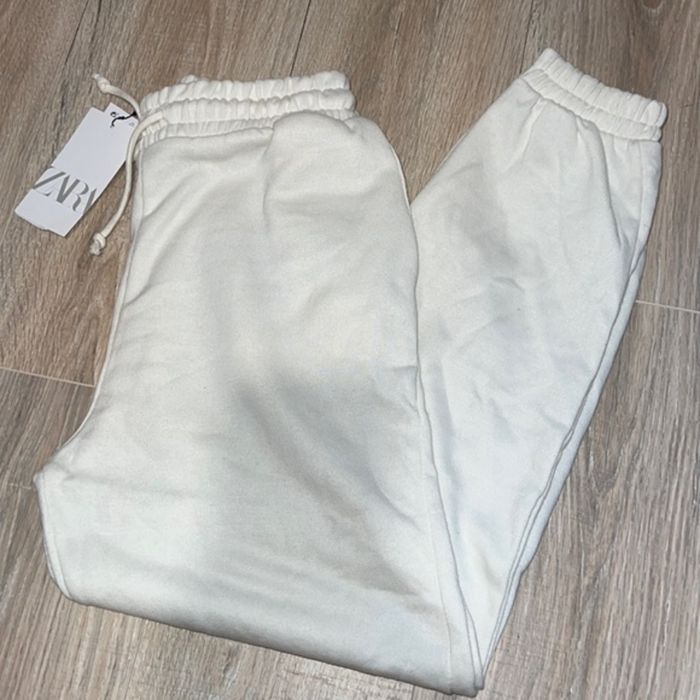 Zara‎ Beige sweatpants
